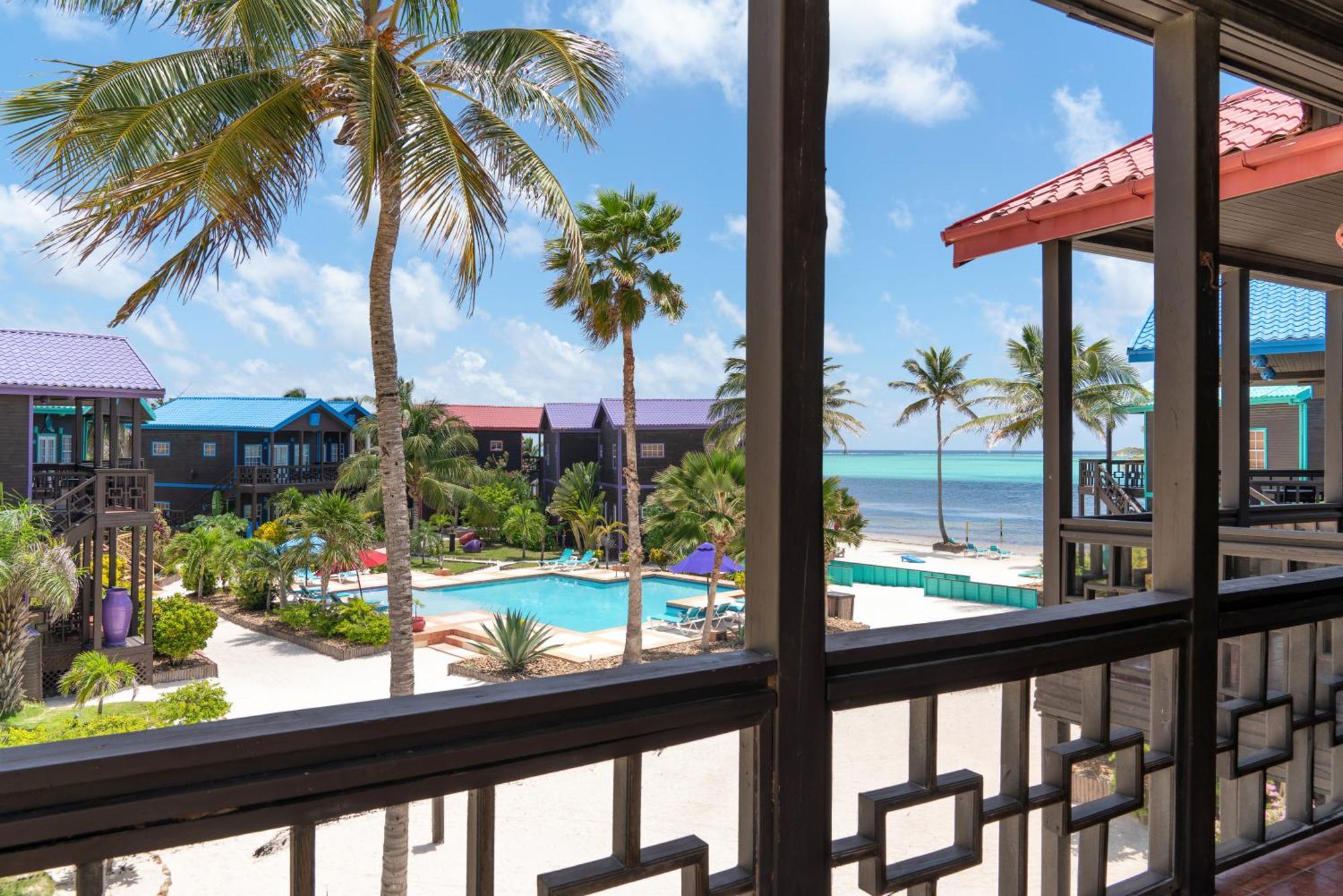 X'Tan Ha- The Waterfront Hotel San Pedro  Buitenkant foto