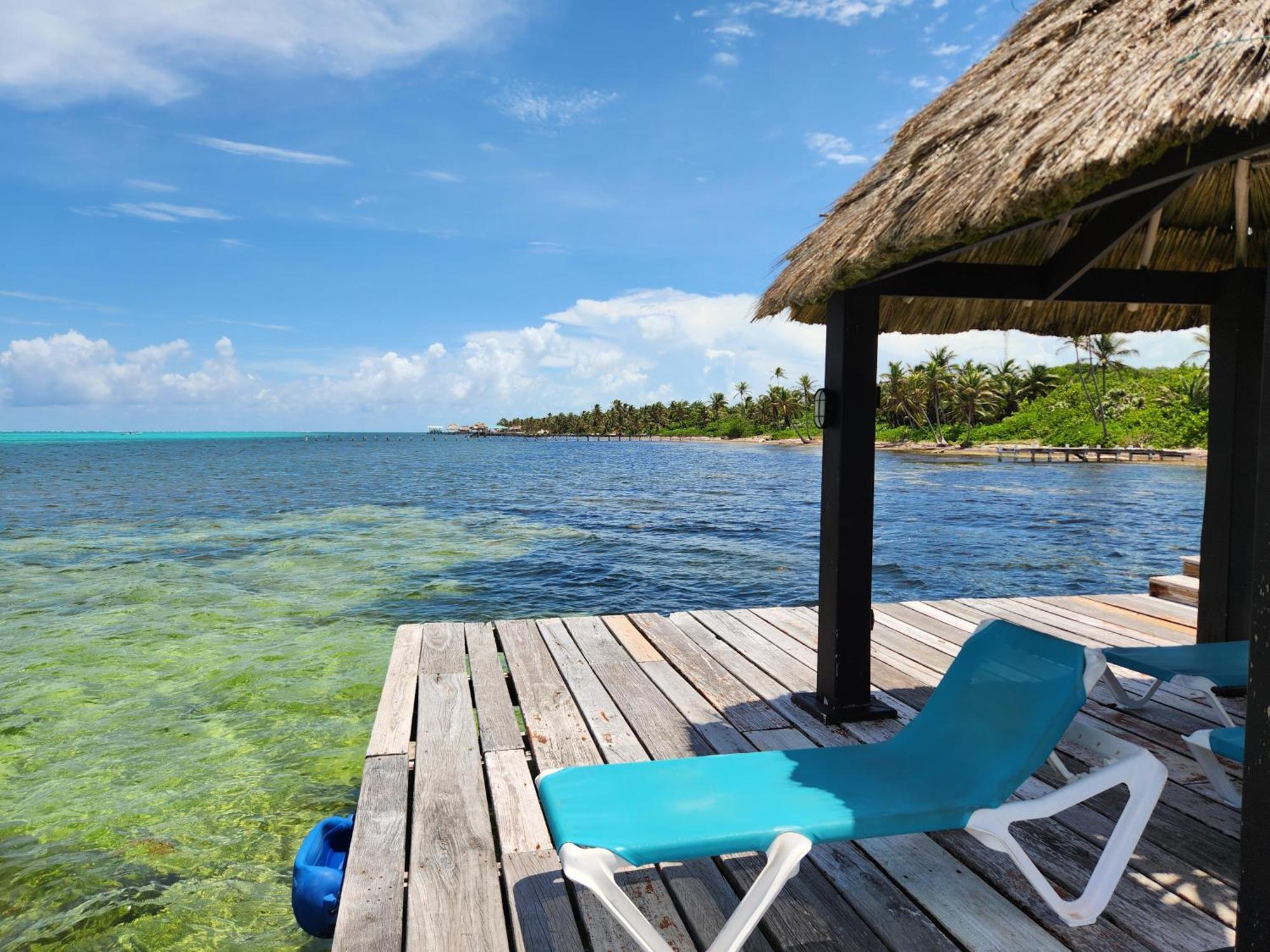 X'Tan Ha- The Waterfront Hotel San Pedro  Buitenkant foto